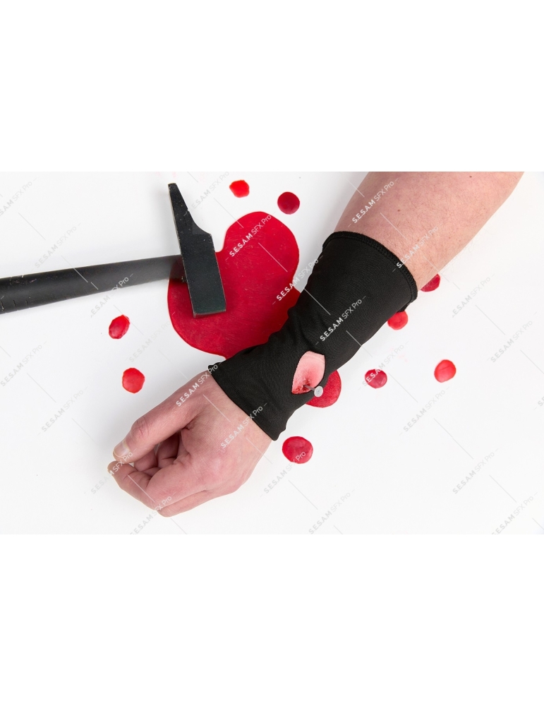 Plaie avec un clou sécurisé